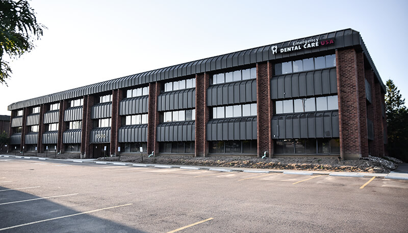 Arapahoe Plaza I & II — 7500-7600 E Arapahoe Rd, Centennial (view 1)